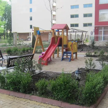 Ξενοδοχείο με διαμερίσματα Global Ville Apartcomplex *