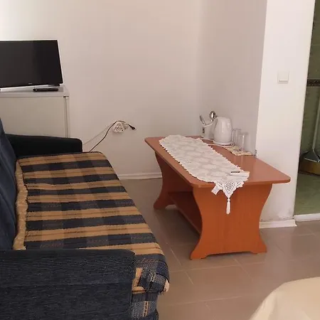 Global Ville Apartcomplex Slăntjev Brjag