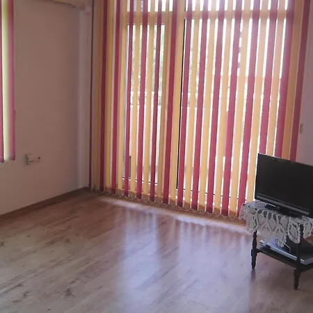 Global Ville Apartcomplex Lägenhetshotell Slăntjev Brjag