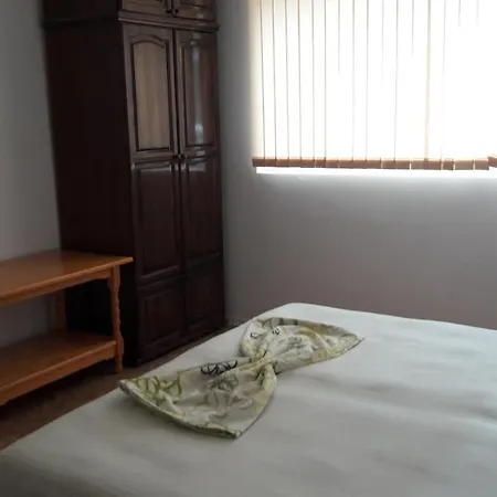 Global Ville Apartcomplex *