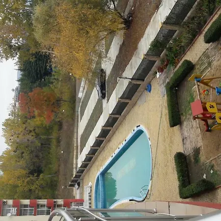 Global Ville Apartcomplex Lägenhetshotell Slăntjev Brjag